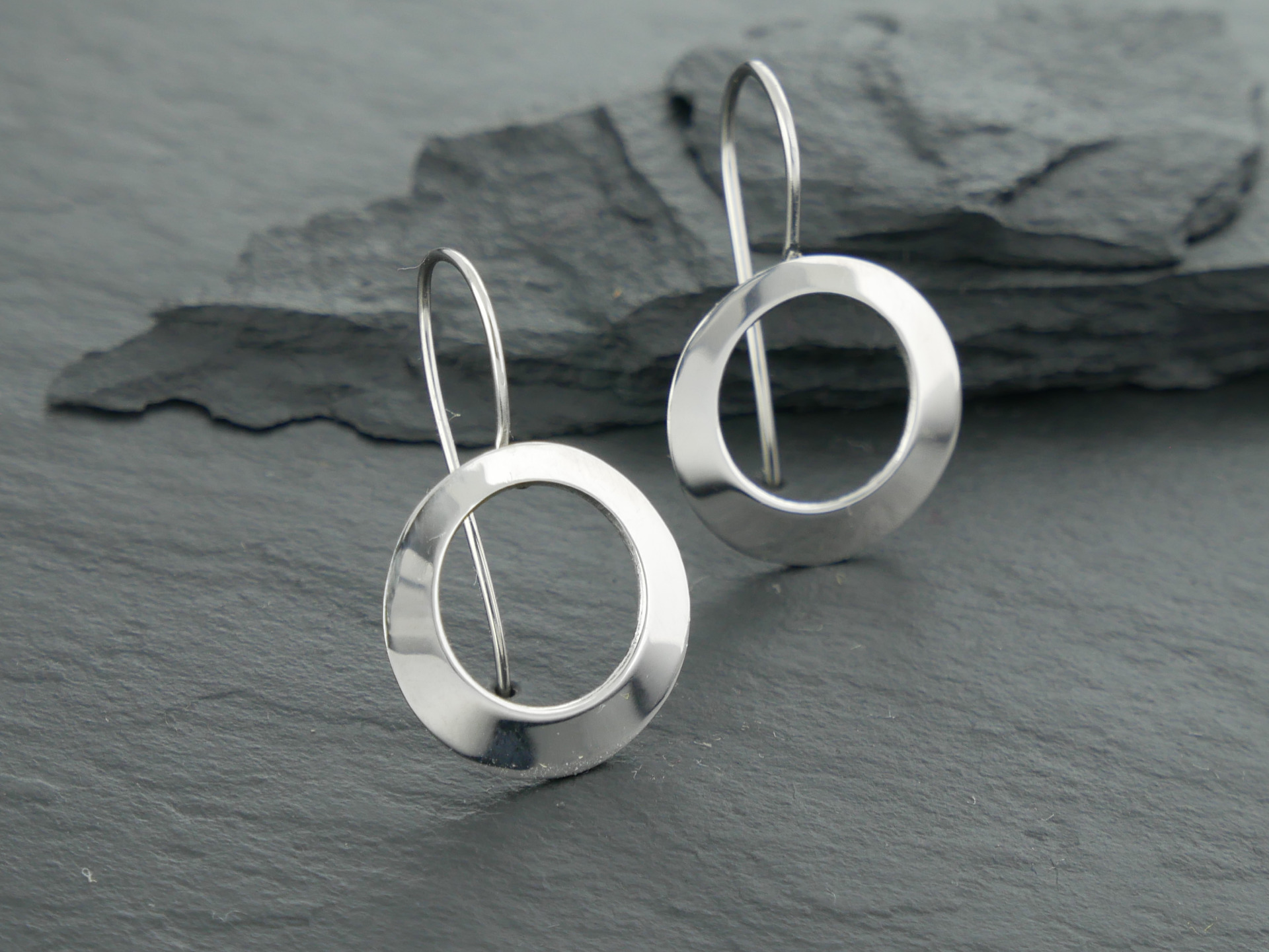 nerezové náušnice visací z chirurgické oceli(316L)ZOTA