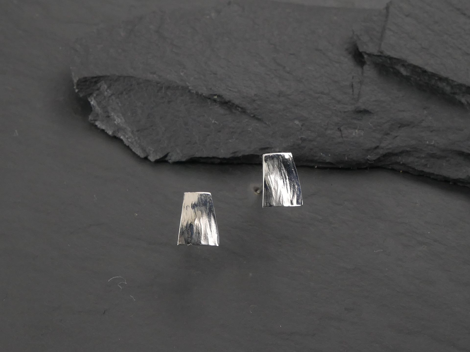 nerezové náušnice puzetové z chirurgické oceli(316L) ZOTA