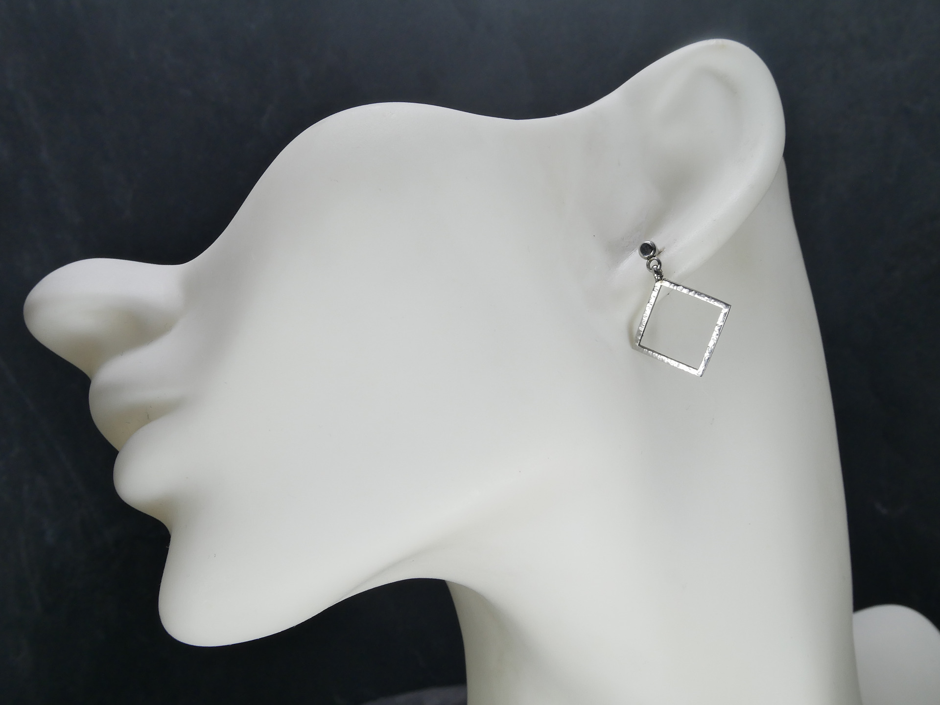 nerezové náušnice puzetové z chirurgické oceli(316L) ZOTA