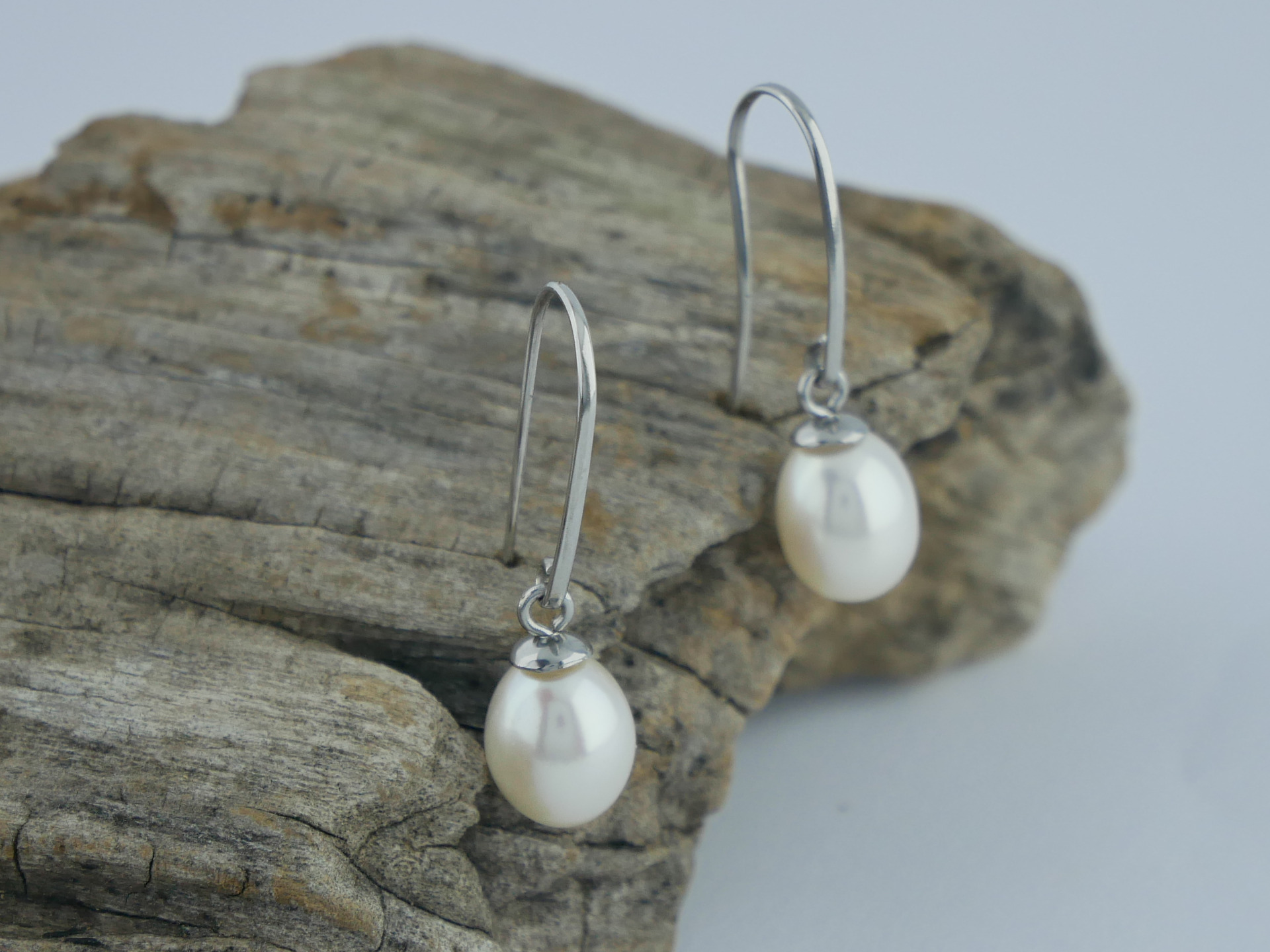 nerezové  perlové náušnice visací z chirurgické oceli(316L) ZOTA