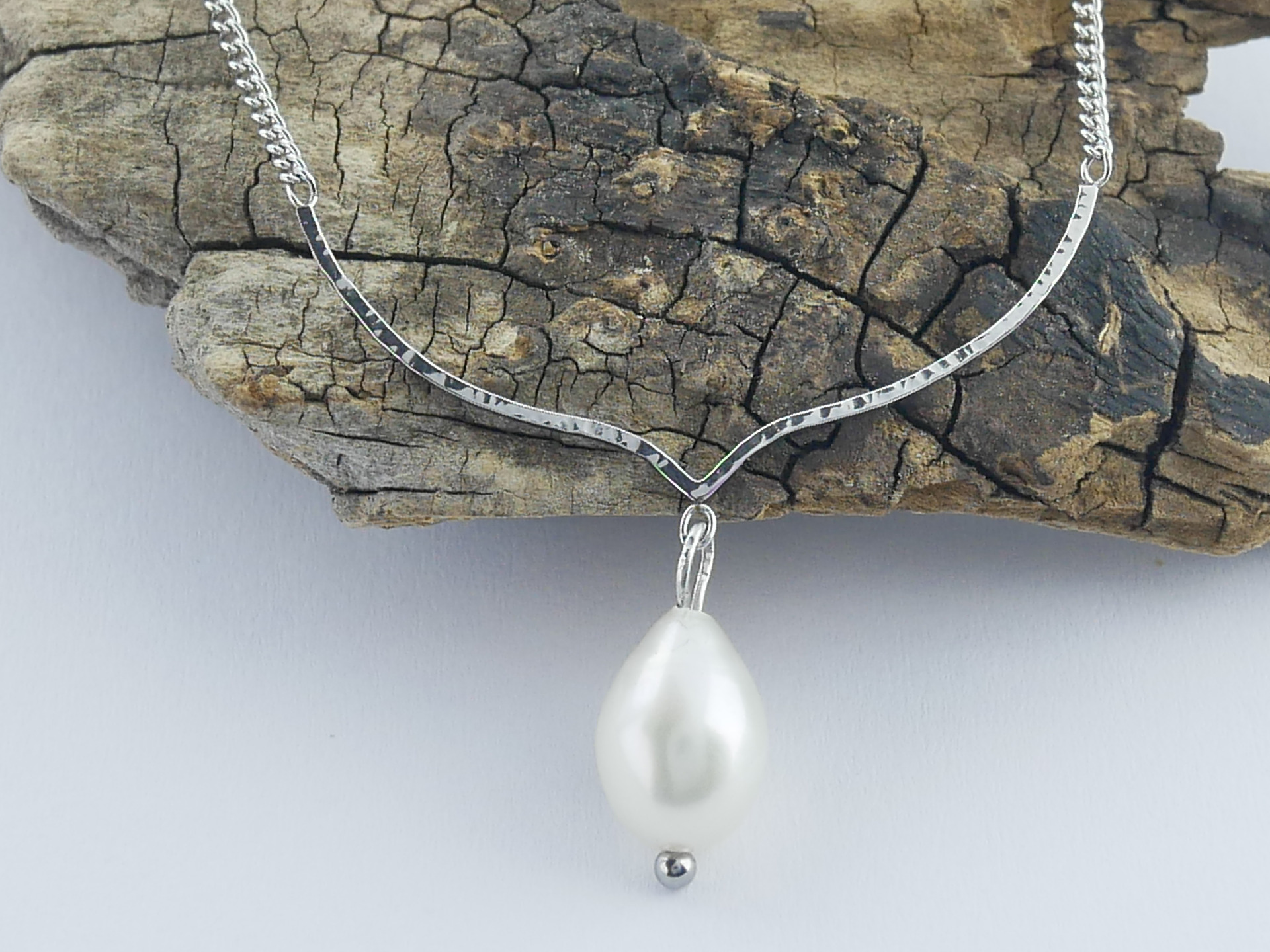 nerezový perlový  náhrdelník z chirurgické oceli(316L) ZOTA